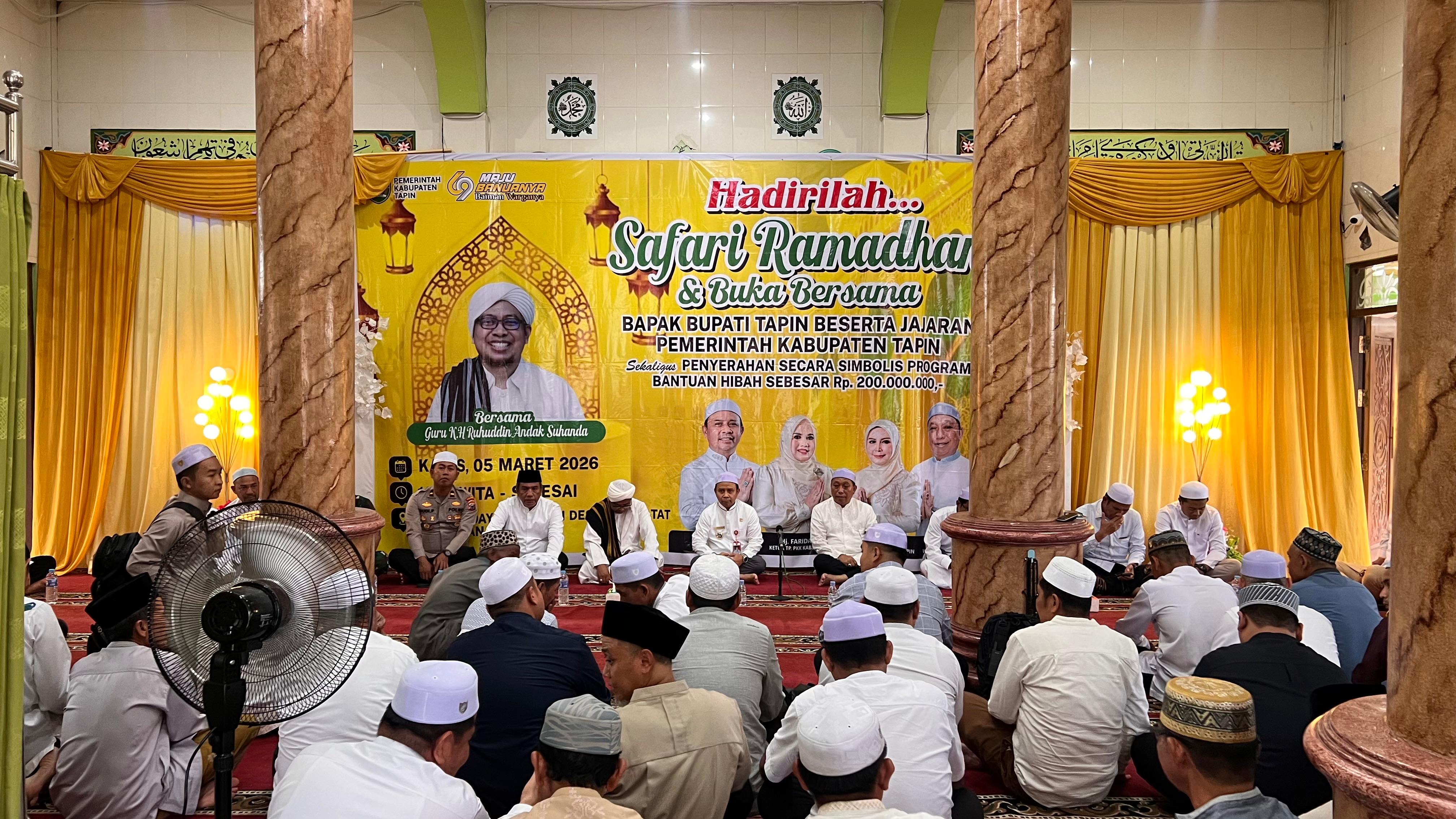 Safari Ramadhan dan Buka Puasa Bersama Bupati Tapin di Desa Bataratat