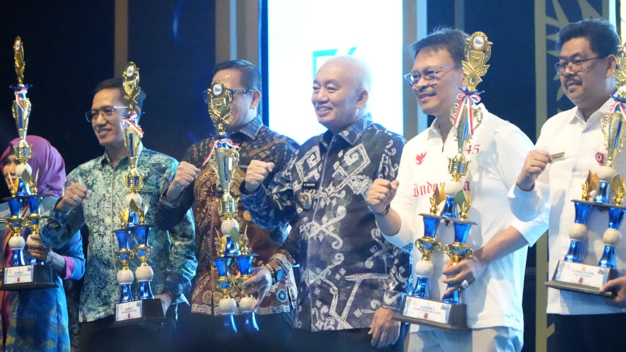 Kabupaten Tapin Raih Juara 1 Dekranasda Kategori Organisasi Sosial/Profesi Dalam Ajang Lomba Stan di Kalsel Expo 2026