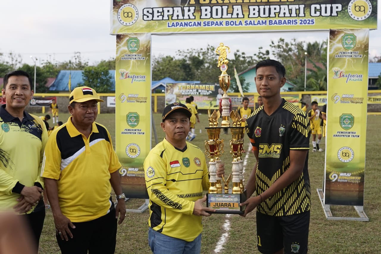 Penutupan Turnamen Sepak Bola Bupati Cup Tahun 2025