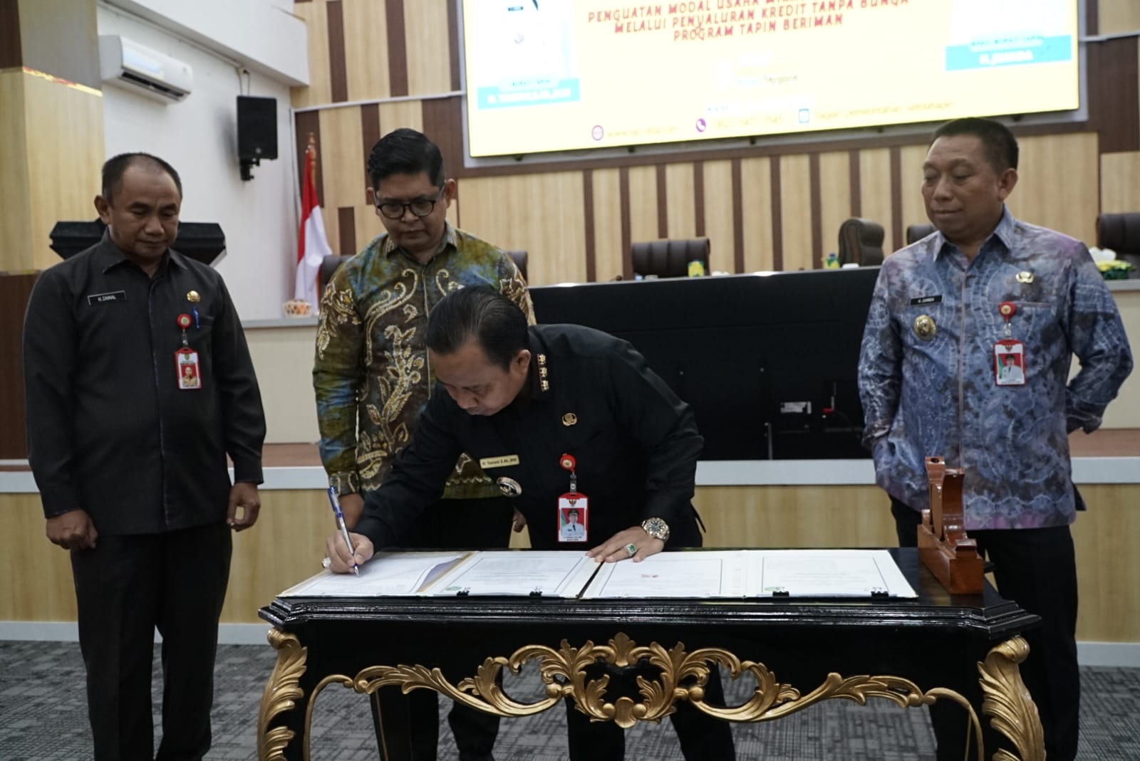 Pendatanganan Kerja Sama Daerah Antara Pemerintah Kabupaten Tapin Dengan PT. Bank Pembangunan Daerah Kalimantan Selatan (PERSERODA) Cabang Rantau