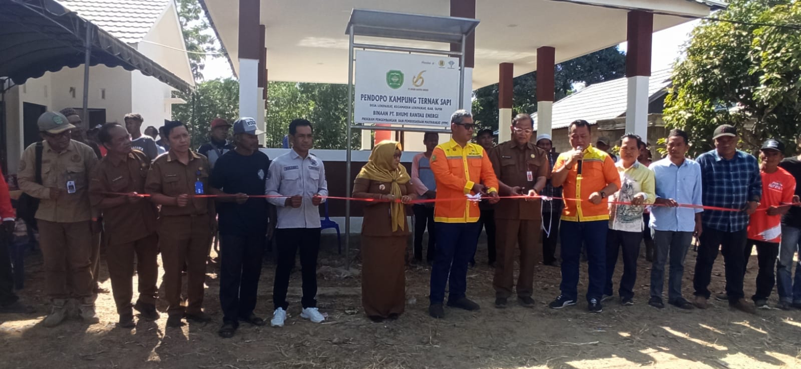 Peresmian Pendopo Kampung Ternak Sapi Desa Lokpaikat 