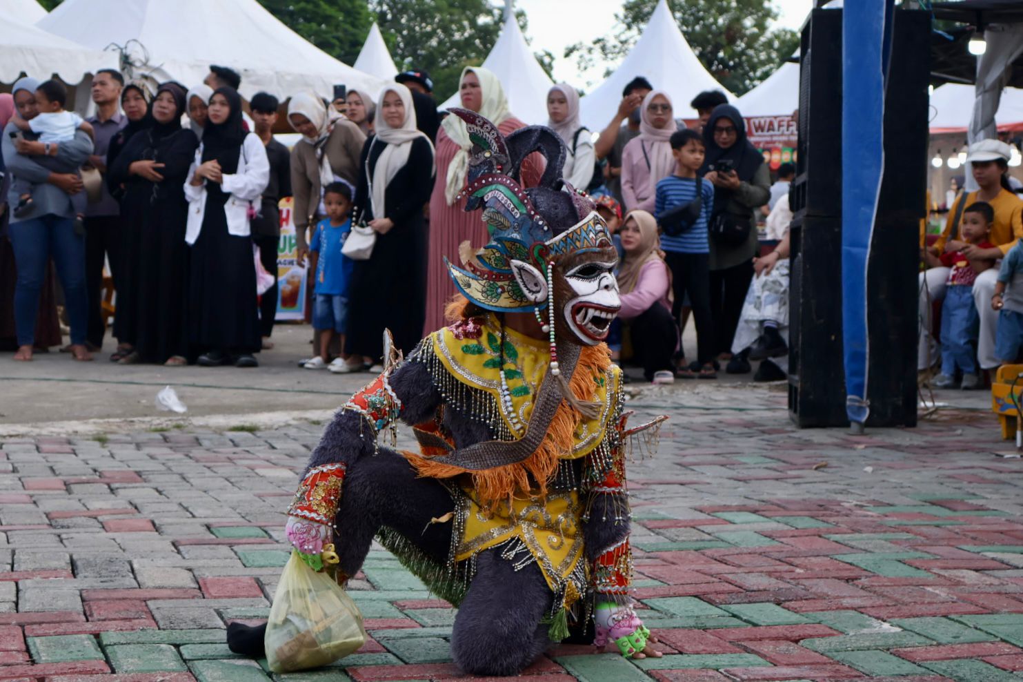 Hari Kedua Tapin Art Festival 2025 Dipadati Pengunjung, Sajikan Ragam Kesenian Lokal